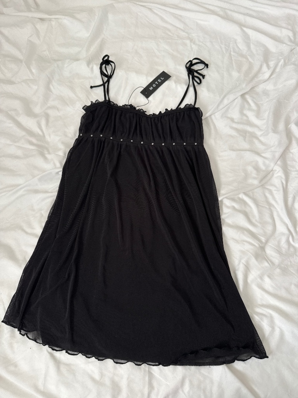 motel rocks damiera mini dress   size medium   details: -NWT -color: black  -bla